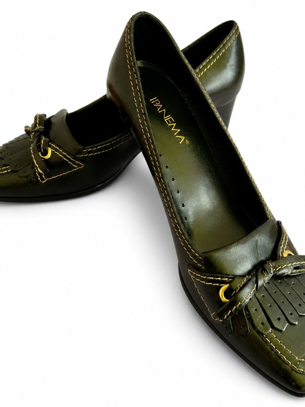 Ipanema Black Leather Heels Size 7.5 Loafer Style